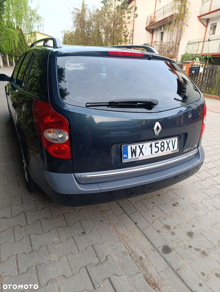 Renault Laguna - 1