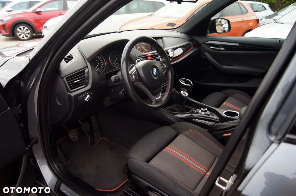 BMW X1 xDrive18d Sport Line - 7