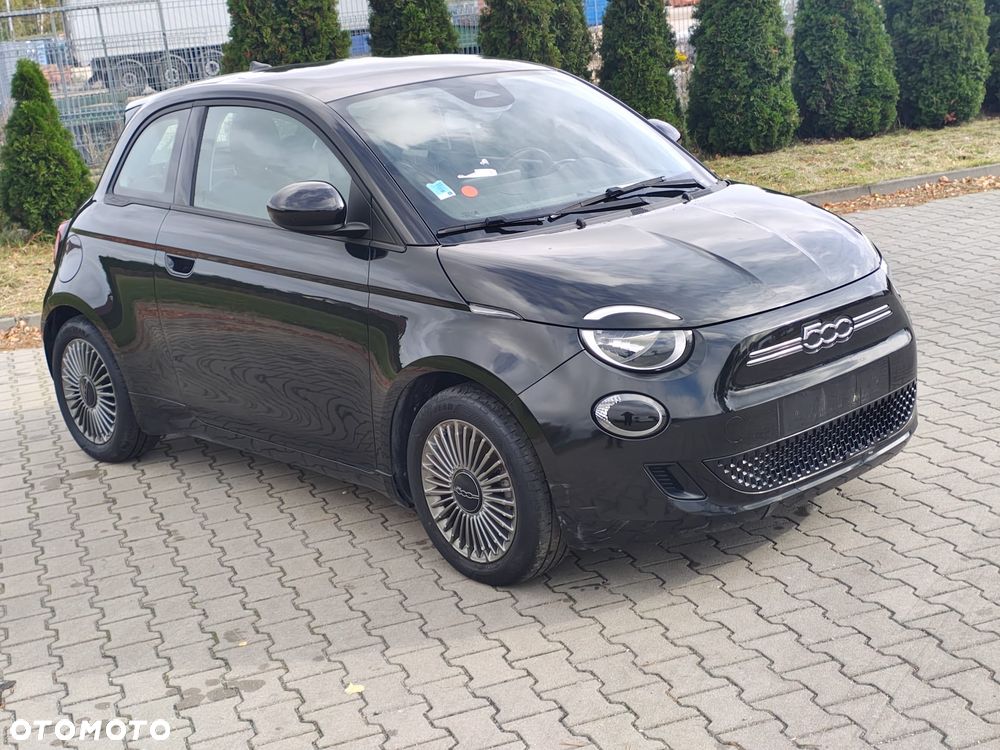 Fiat 500E