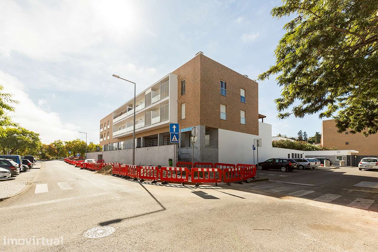 Espaço Comercial c/ 98 m² | Nova Eborae, Bacelo, Évora - Grande imagem: 2/22