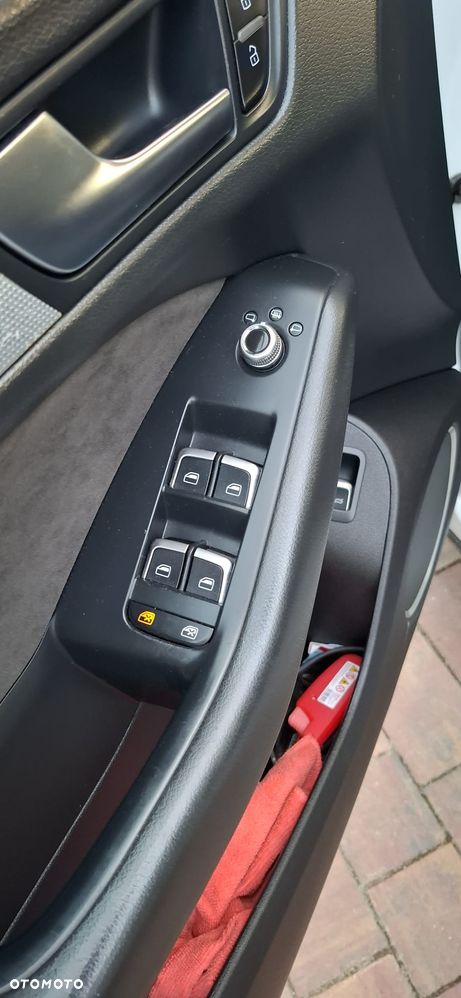 Audi Q5 2.0 TDI Quattro Design S tronic - 18