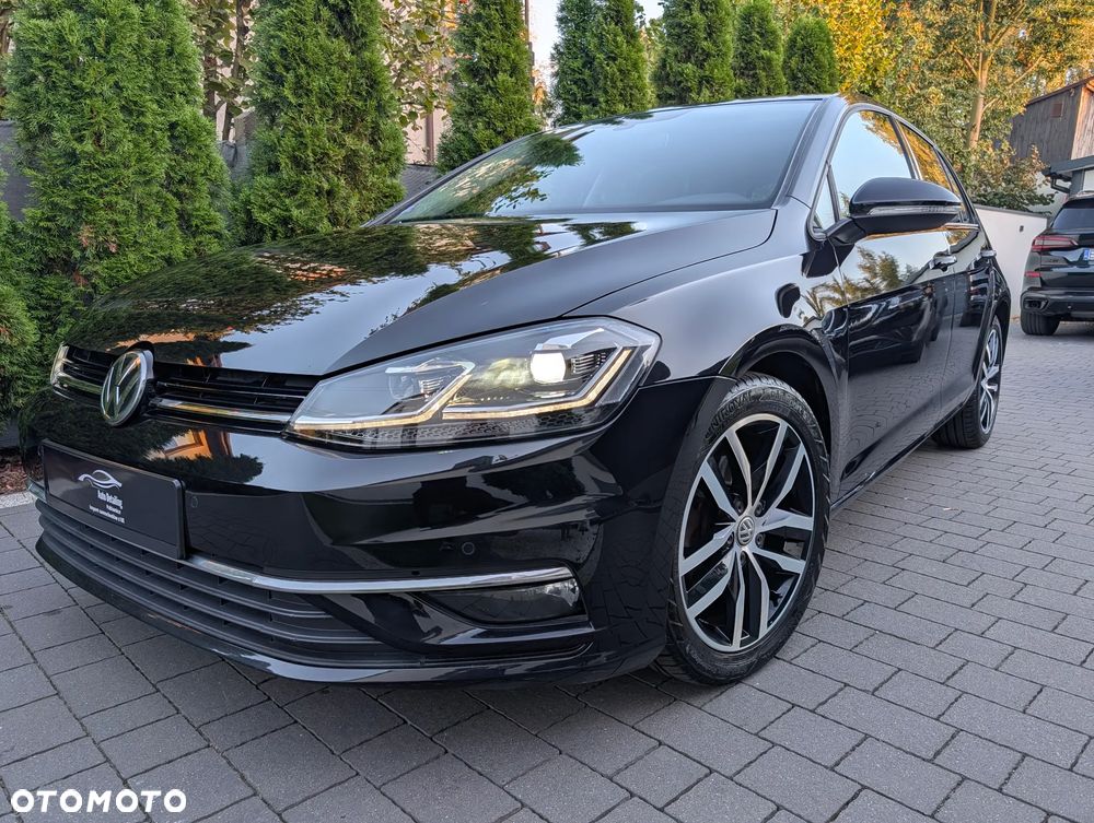 Volkswagen Golf - 23