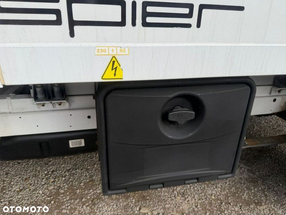 Mercedes-Benz Sprinter 316 2018r Chłodnia Mroźnia -20*C CARRIER XARIOS 350 KONTENER - 32