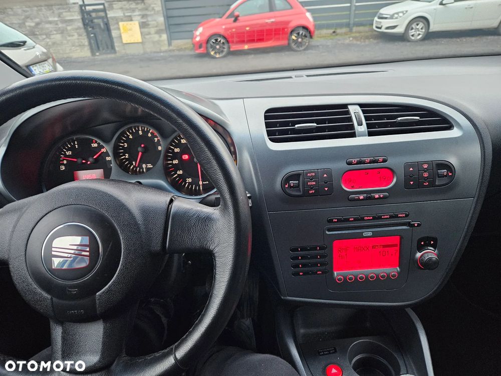 Seat Leon 1.6 Style - 11