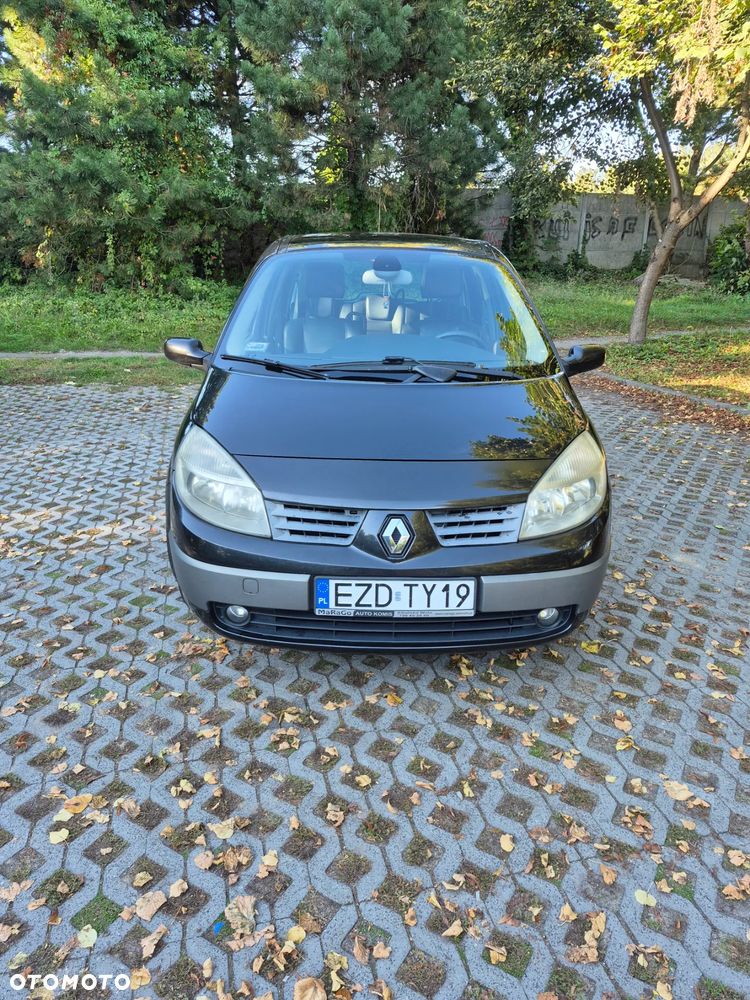 Renault Scenic - 1