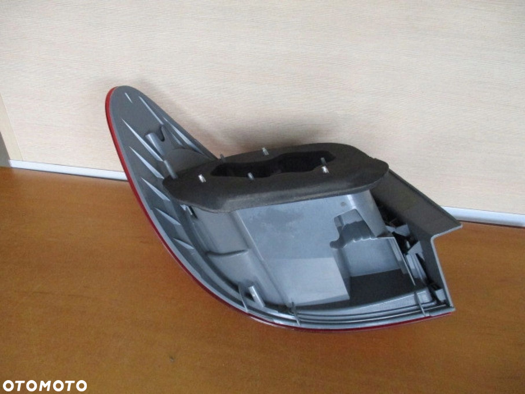 LAMPA TYLNA PRAWA HYUNDAI ELANTRA IV 06-10 - 6