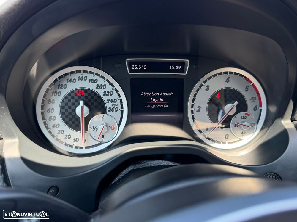 Mercedes-Benz A 180 CDI BE AMG Line - 29