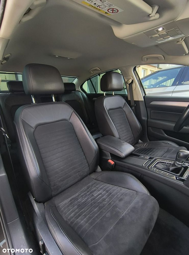 Volkswagen Passat 2.0 TSI BMT 4Mot Highline DSG - 24