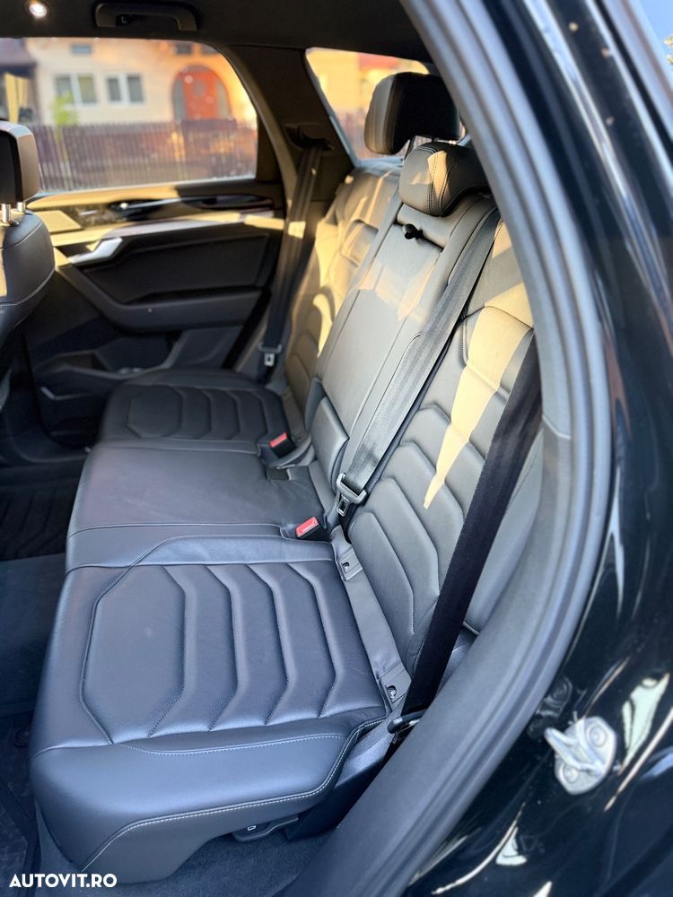 Volkswagen Touareg V6 TDI 4MOTION Elegance - 13