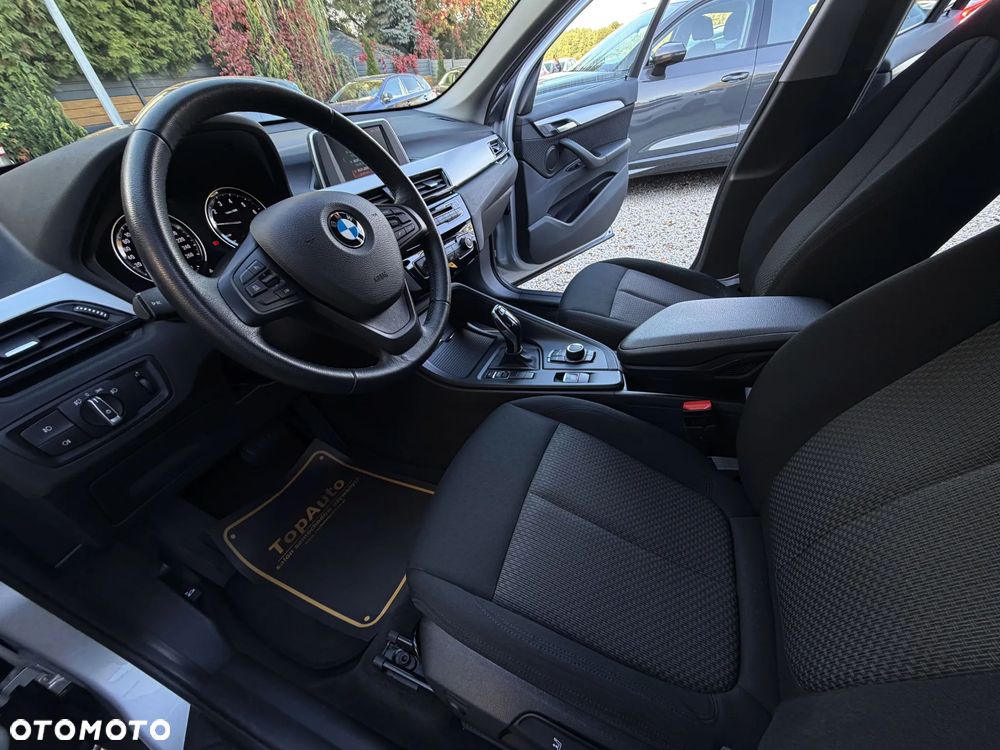 BMW X1 sDrive20i Advantage - 18