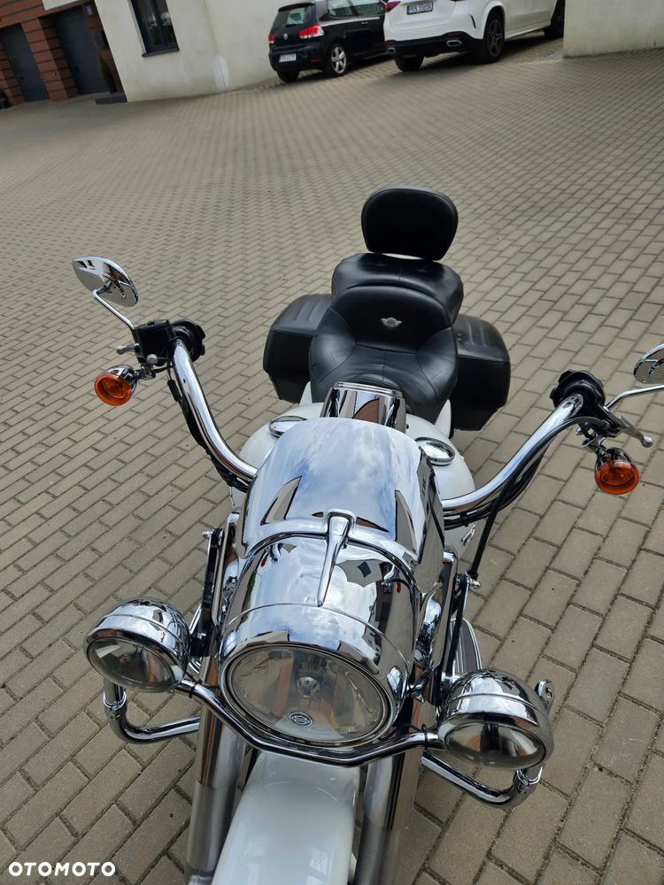 Harley-Davidson Touring Road King - 9