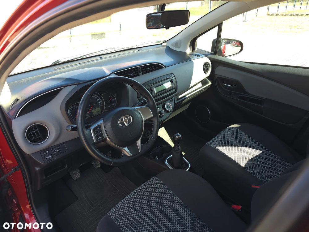 Toyota Yaris 1.33 Premium - 22