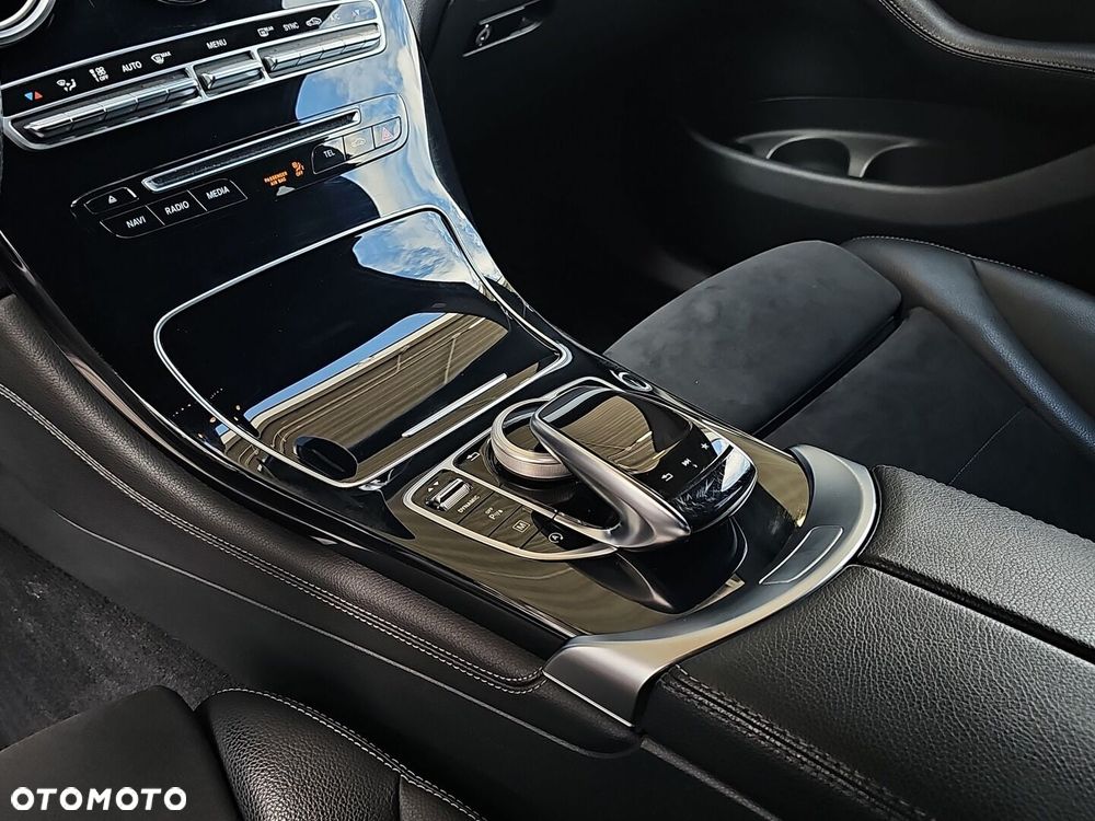 Mercedes-Benz GLC 250 4-Matic - 23