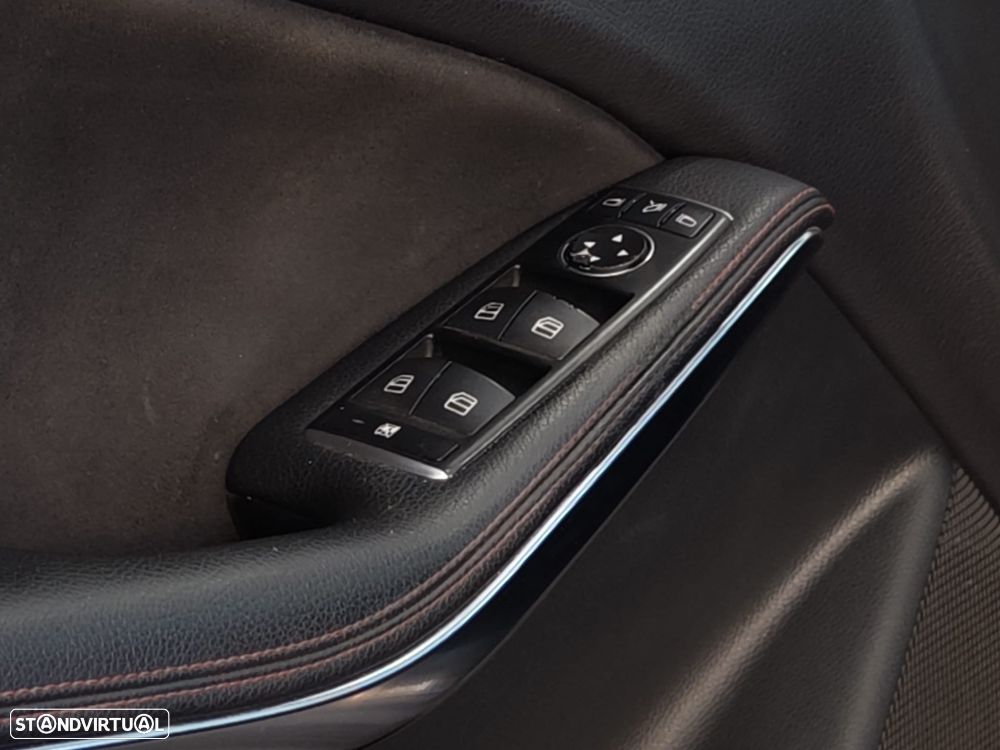 Mercedes-Benz A 200 CDI 7G-DCT AMG Line - 34