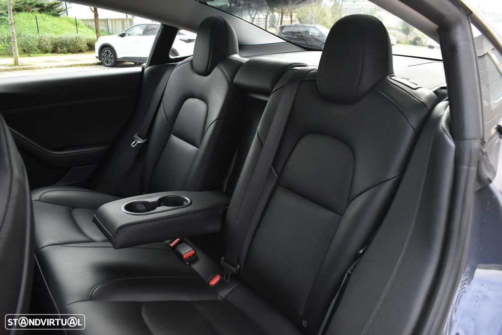 Tesla Model 3 Standard RWD Plus - 44