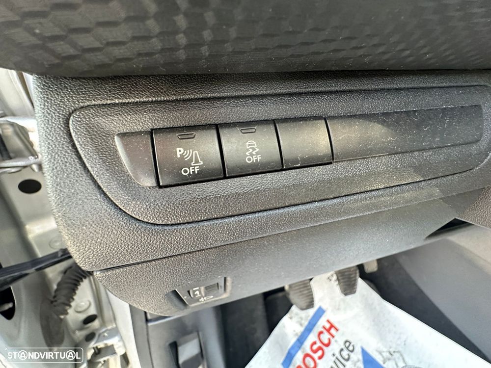 Peugeot 208 1.2 PureTech Style - 16