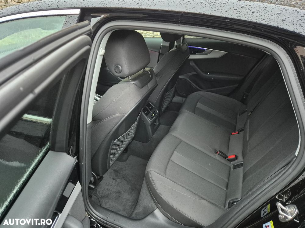 Audi A4 35 TFSI S tronic MHEV Advanced - 8