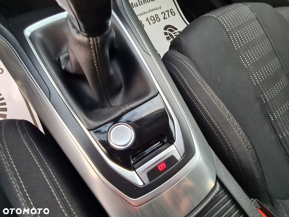 Peugeot 308 1.2 PureTech Allure S&S - 20