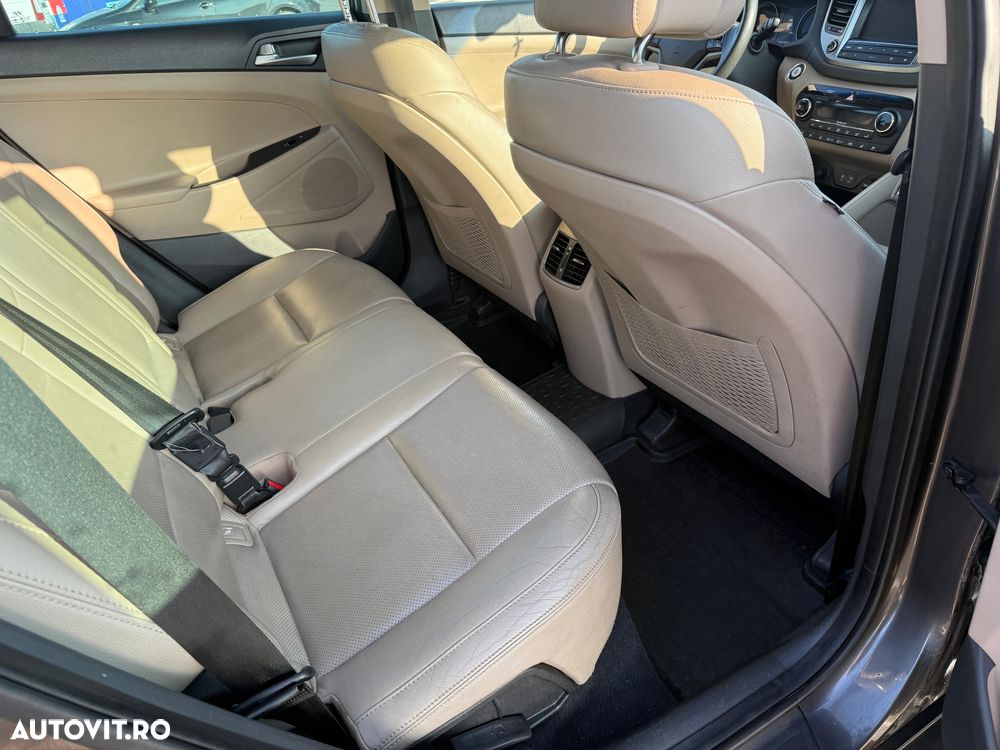 Hyundai Tucson 2.0 CRDI 4WD 6AT Luxury Pack+ - 3