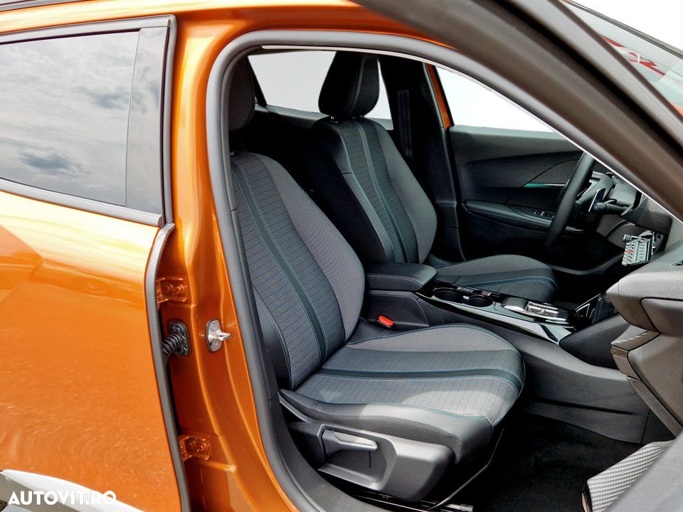 Peugeot 2008 PureTech 130 EAT8 Allure - 14