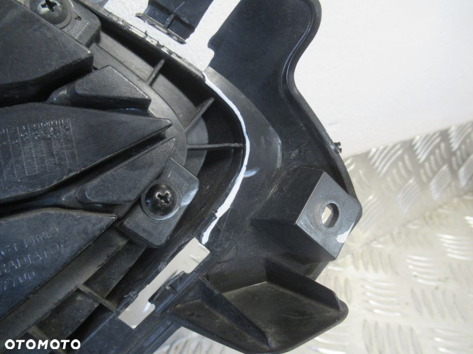 GRILL GRILL ATRAPA KIA CEED III 3 2018- - 17