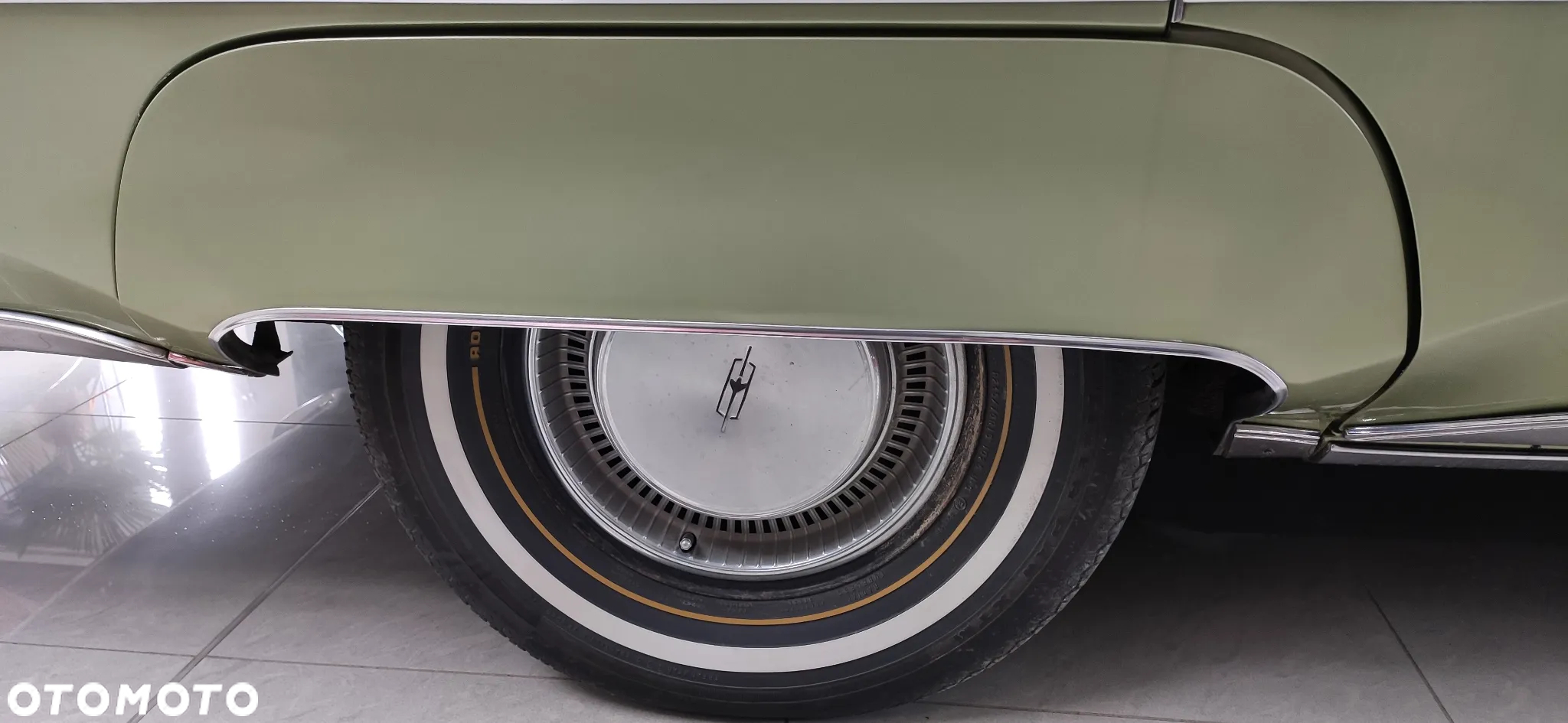 Oldsmobile Cutlass - 33