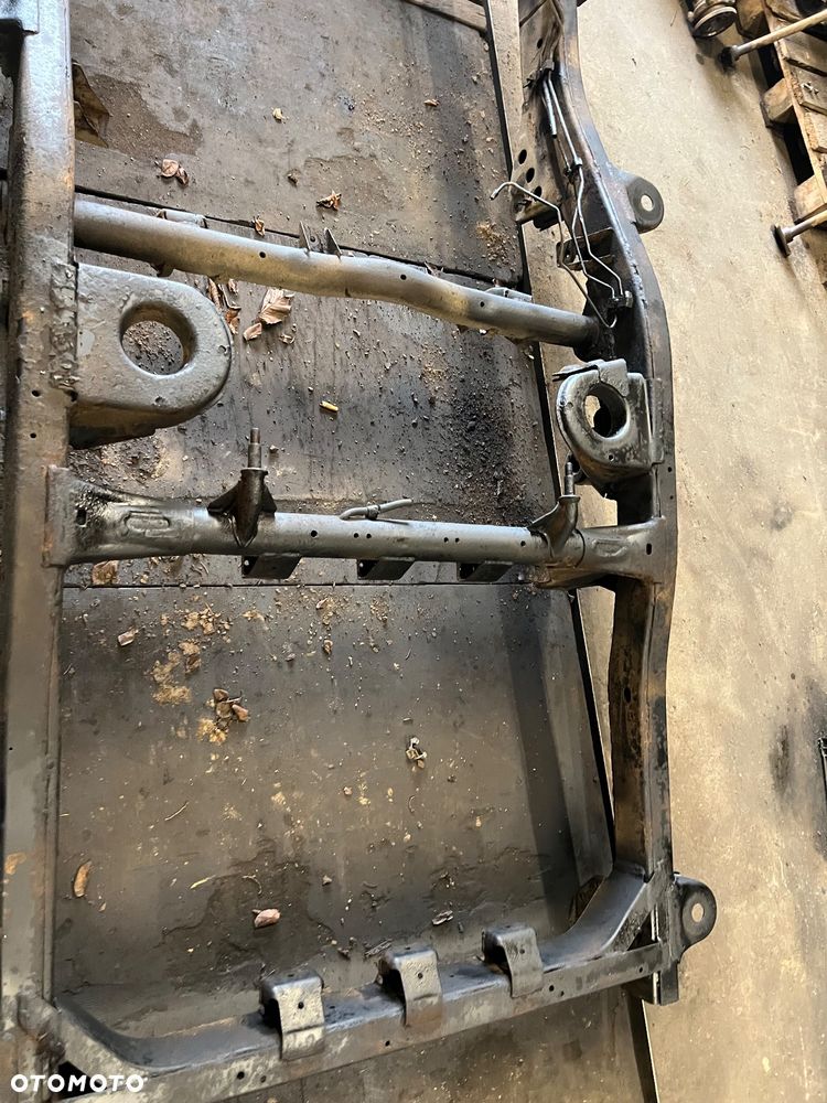 Rama Nissan Terrano 2 3.0td long bez dokumentów - 2