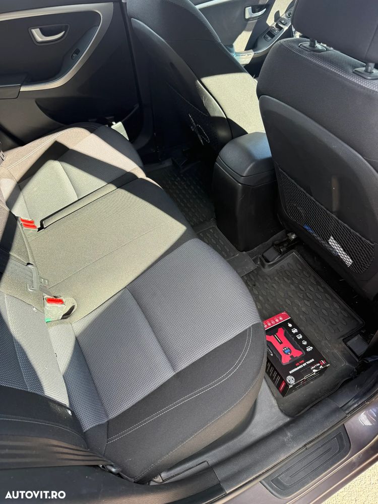 Hyundai i30 1.6 GDI 7DCT 5DR Highway - 8