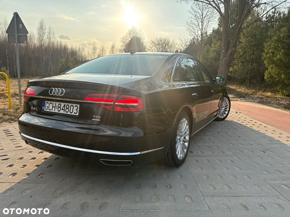 Audi A8 - 12