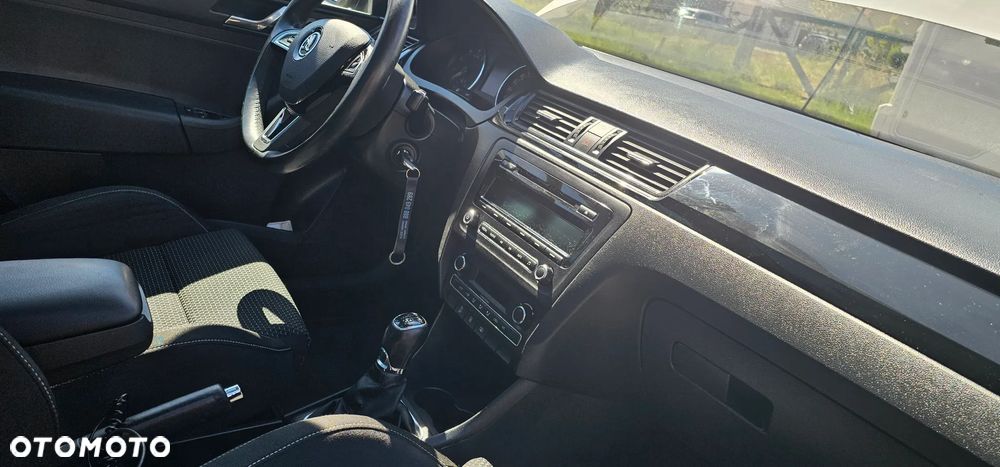 Skoda RAPID 1.2 TSI Edition - 27