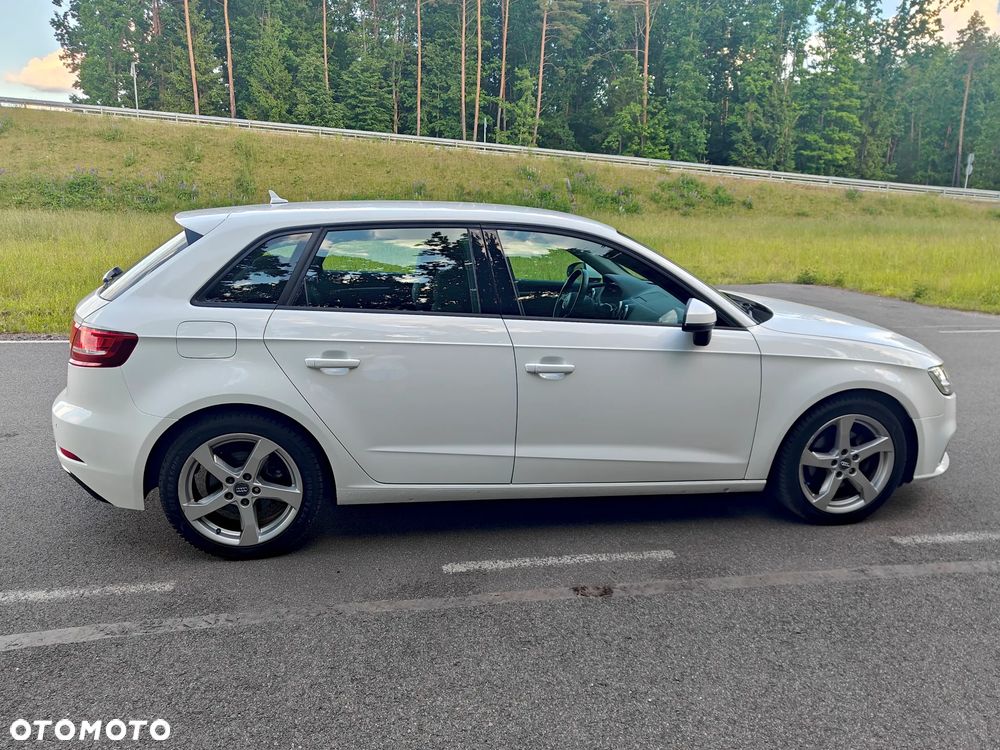 Audi A3 Sportback - 13