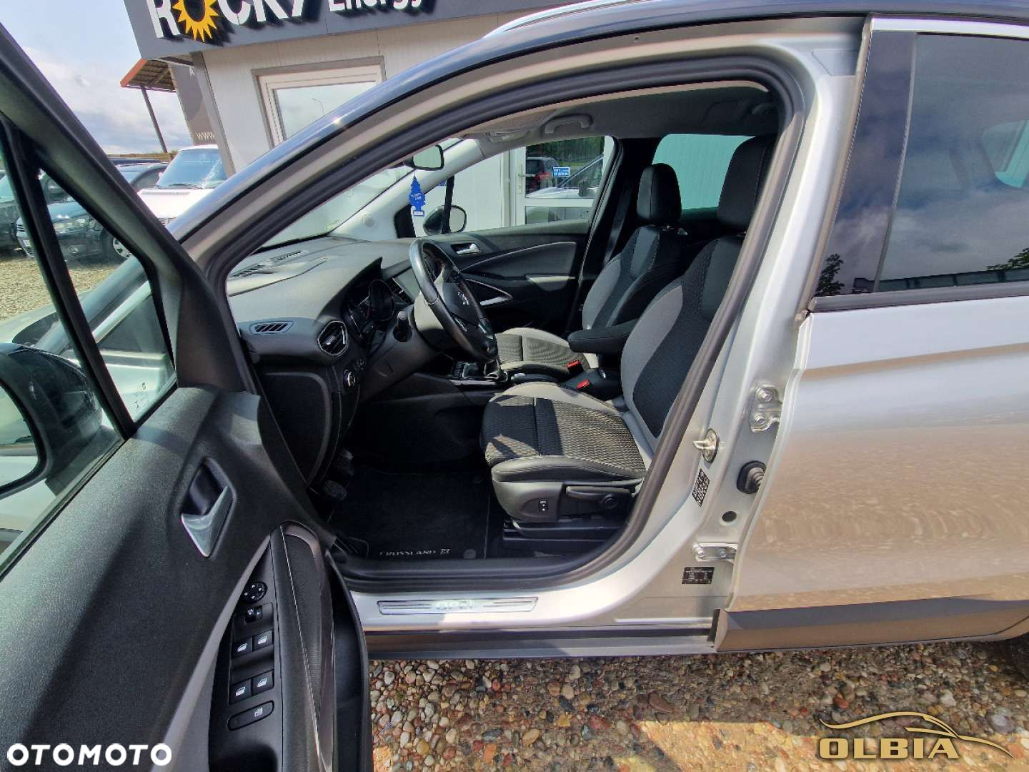 Opel Crossland X - 13