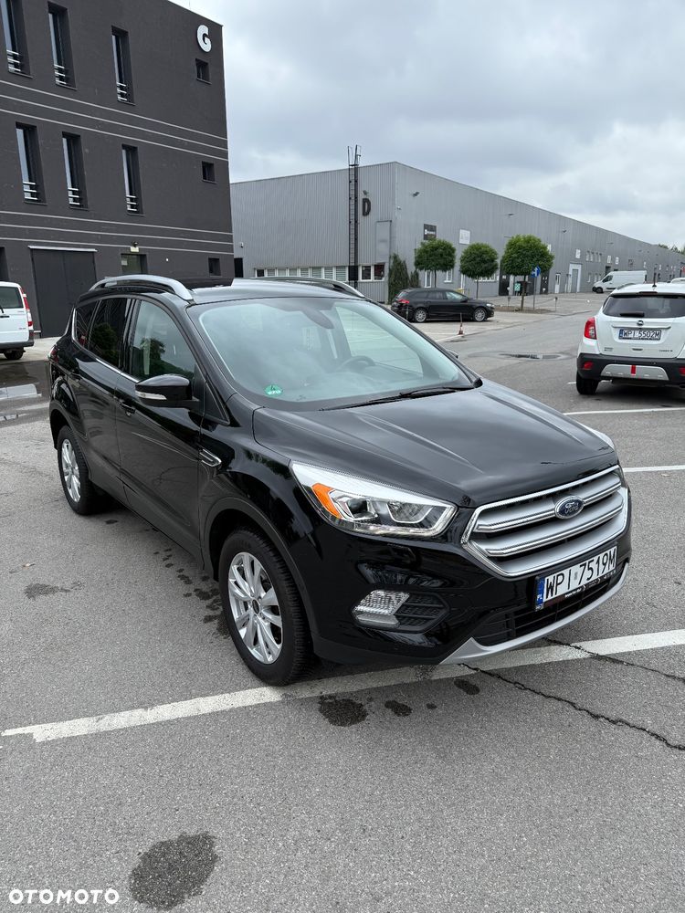 Ford Kuga 1.5 EcoBoost 2x4 Titanium - 13