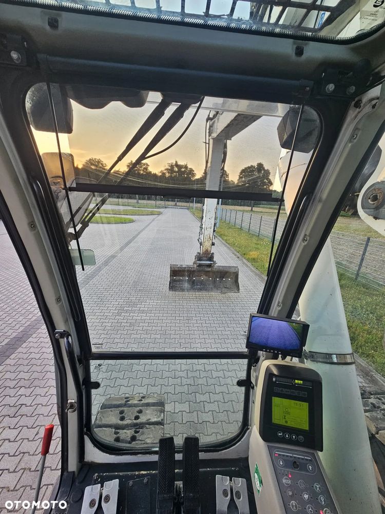 Liebherr compact 924 - 11