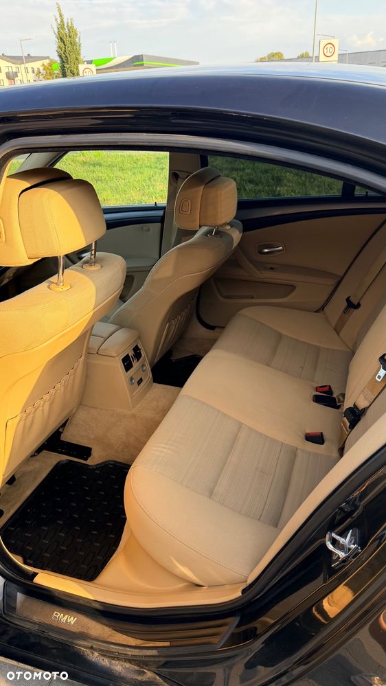 BMW Seria 5 520d - 15