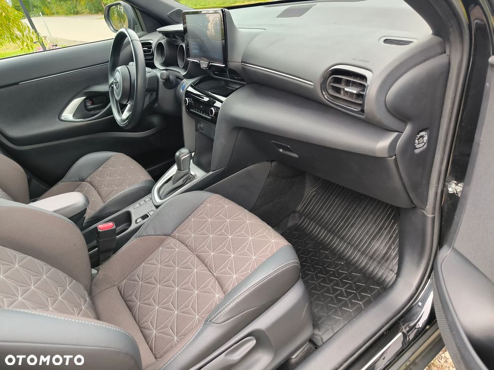 Toyota Yaris Cross - 16