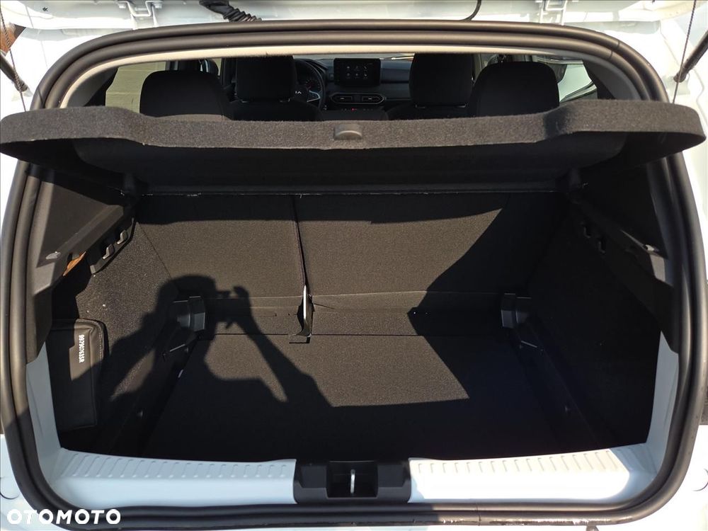 Dacia Sandero - 11