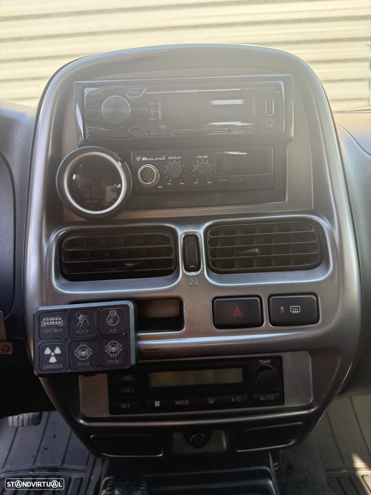 Nissan Pick Up - 15