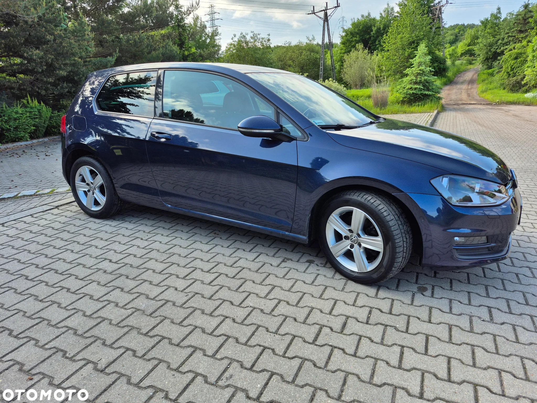 Volkswagen Golf - 2