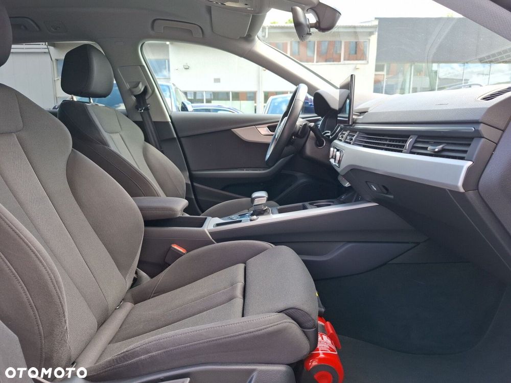 Audi A4 Avant 35 TFSI mHEV Advanced S tronic - 17