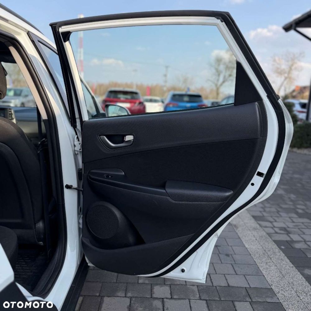 Hyundai Kona - 23