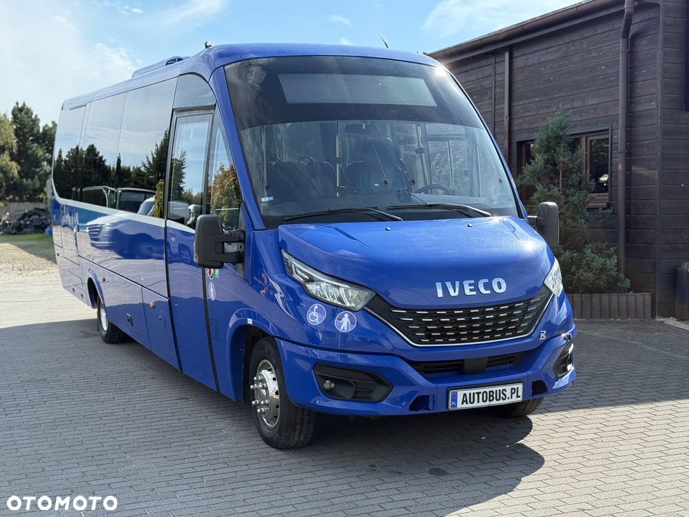 Iveco Rosero First - 2