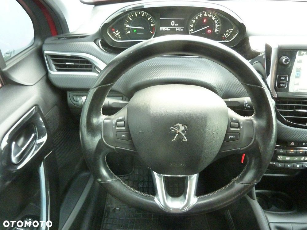 Peugeot 208 - 20