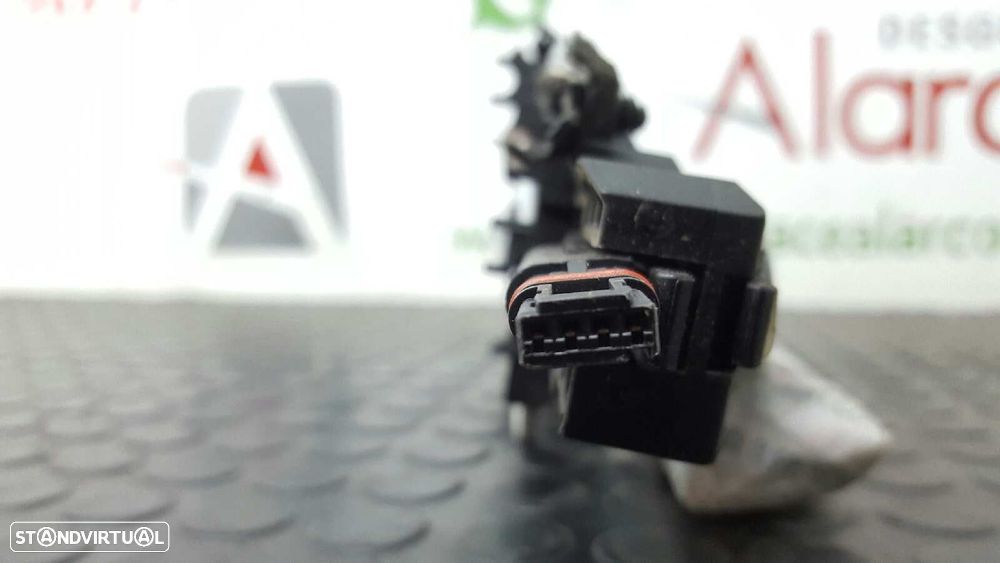 PUXADOR EXTERIOR FRENTE DIREITO BMW SERIE 1 LIM. (F20) 120D - 6