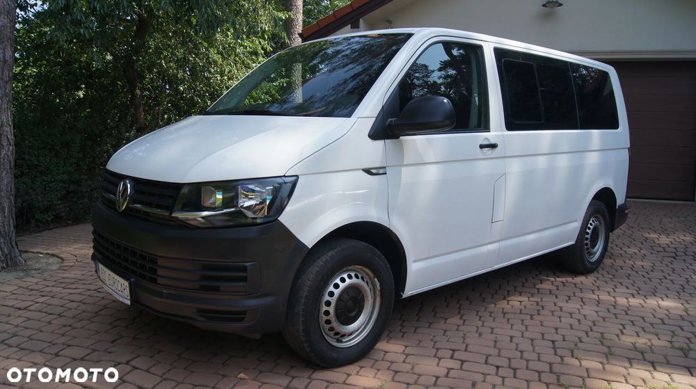 Volkswagen Transporter - 1