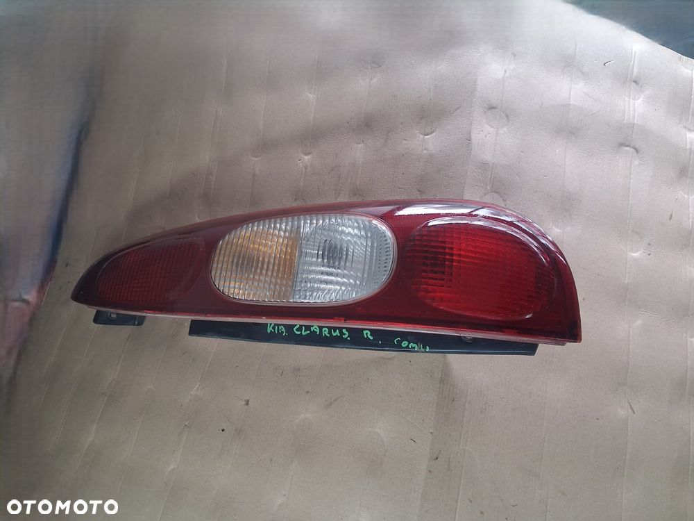 Lampa tył KIA CLARUS PARKDOWN prawa lewa  OE - 1