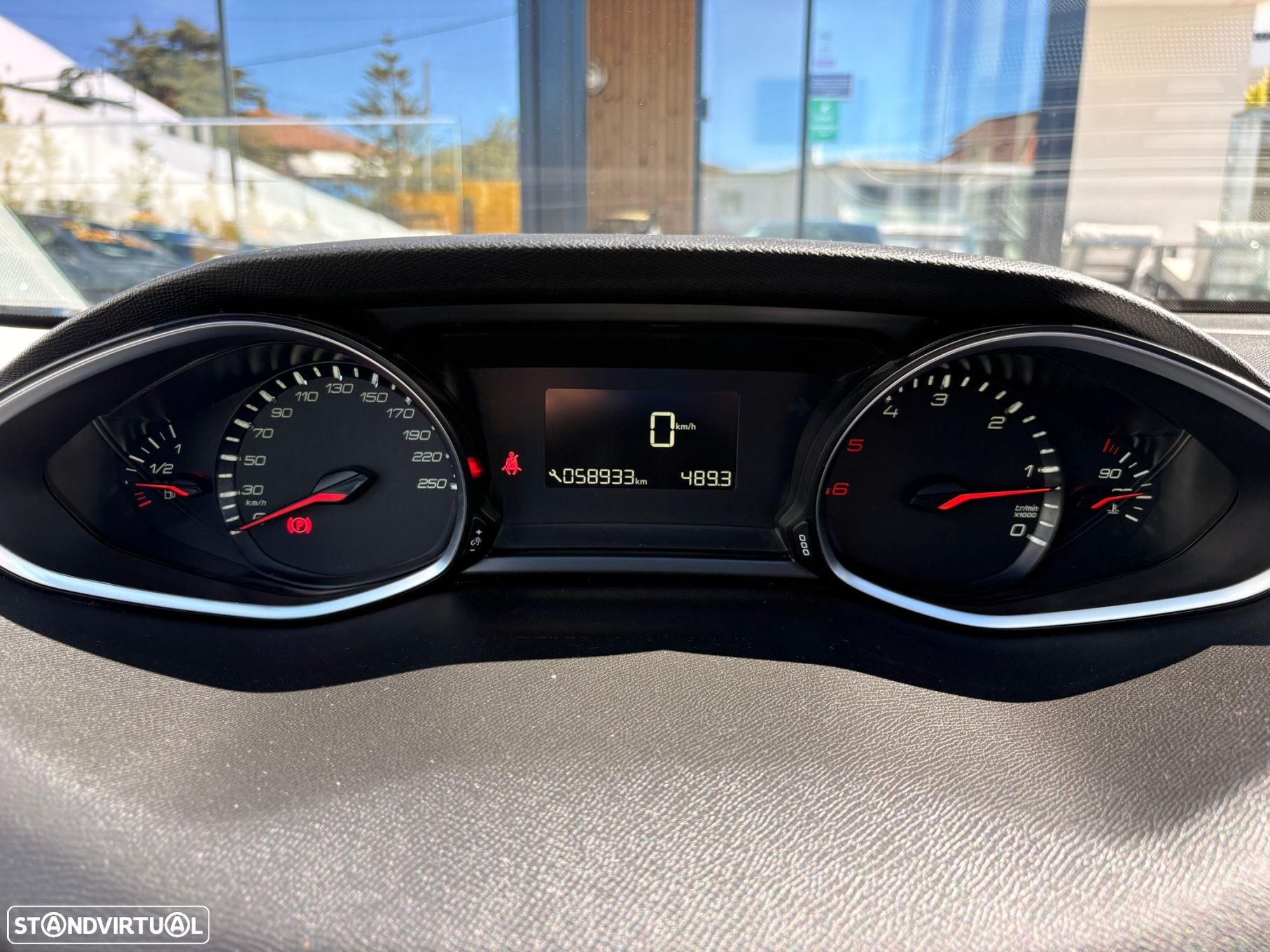 Peugeot 308 SW 1.5 BlueHDi Style - 25