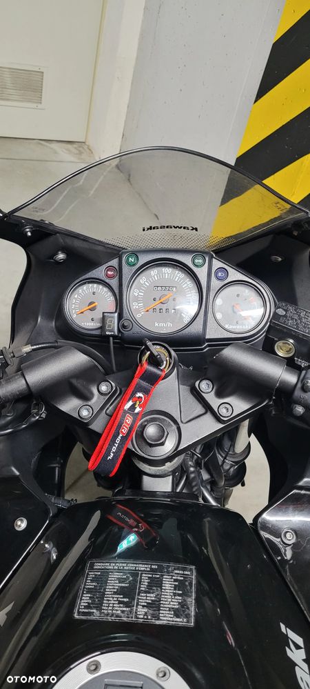 Kawasaki Ninja 250R - 7