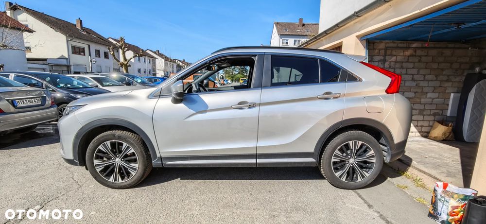 Mitsubishi Eclipse Cross 1.5 T-MIVEC 4WD CVT Diamant+ - 3