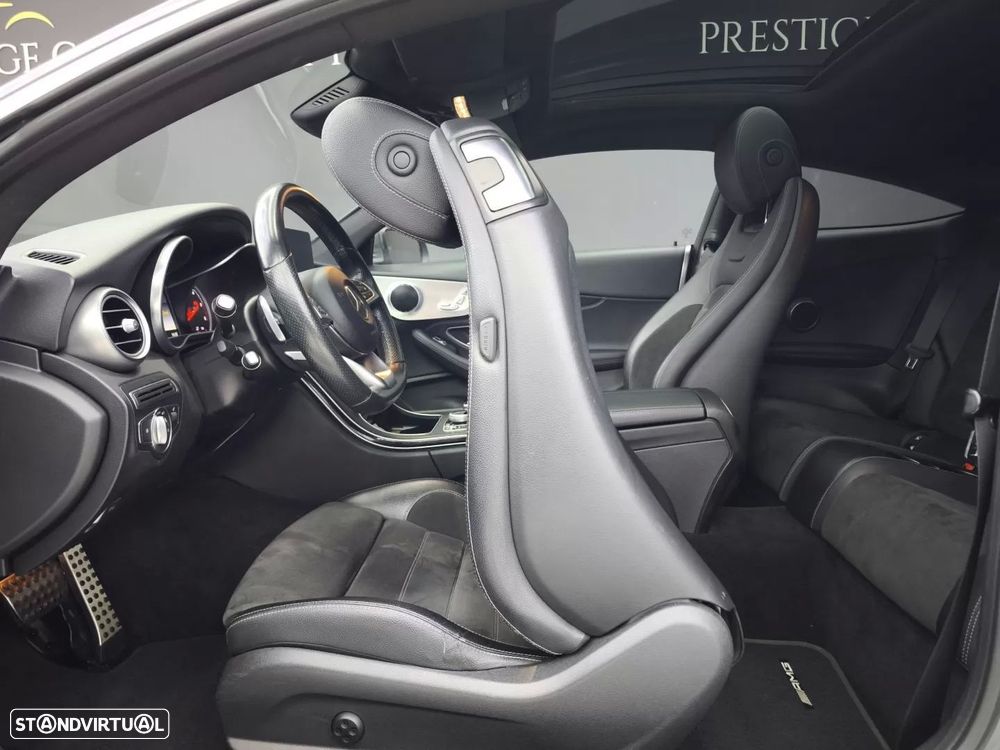 Mercedes-Benz C 220 d Coupe 9G-TRONIC AMG Line - 41